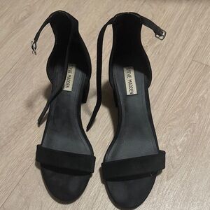 Steve Madden Women's Black Ankle Strap Block Heel Sandals